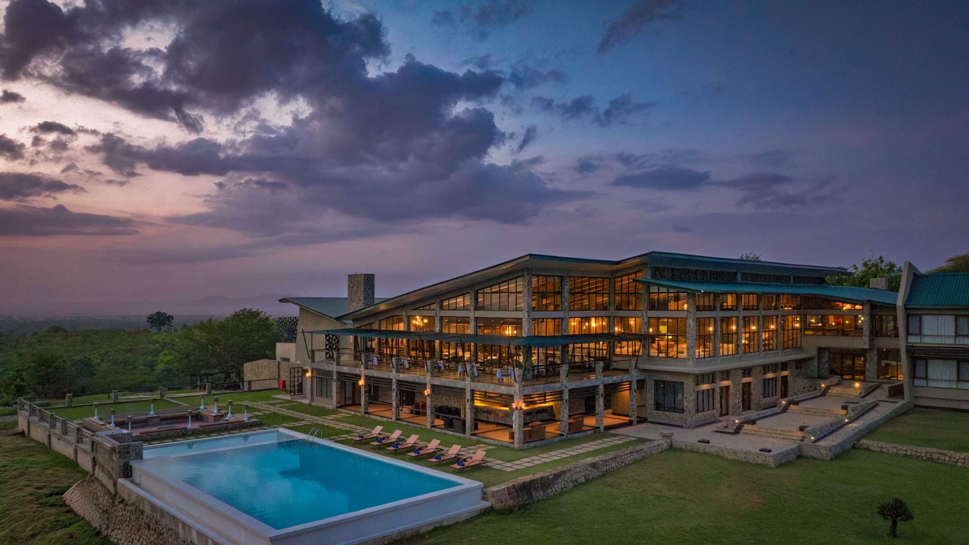 Wellworth mikumi wildlife lodge 18