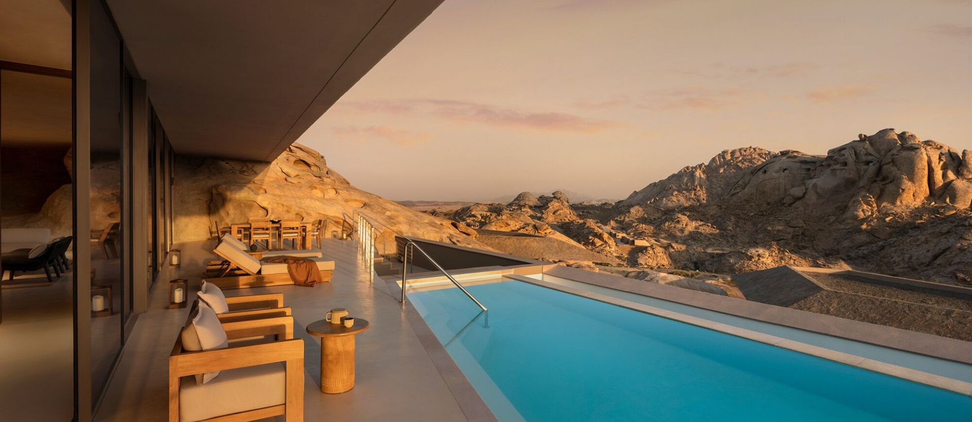 Desert Rock Resort en mar rojo