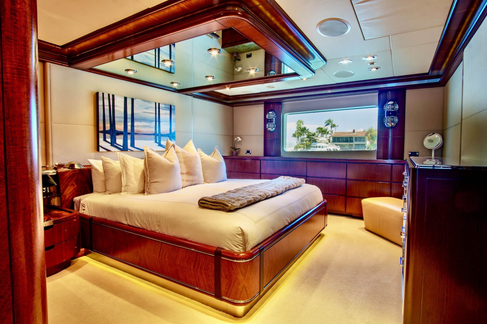 M/Y Triton en Canada