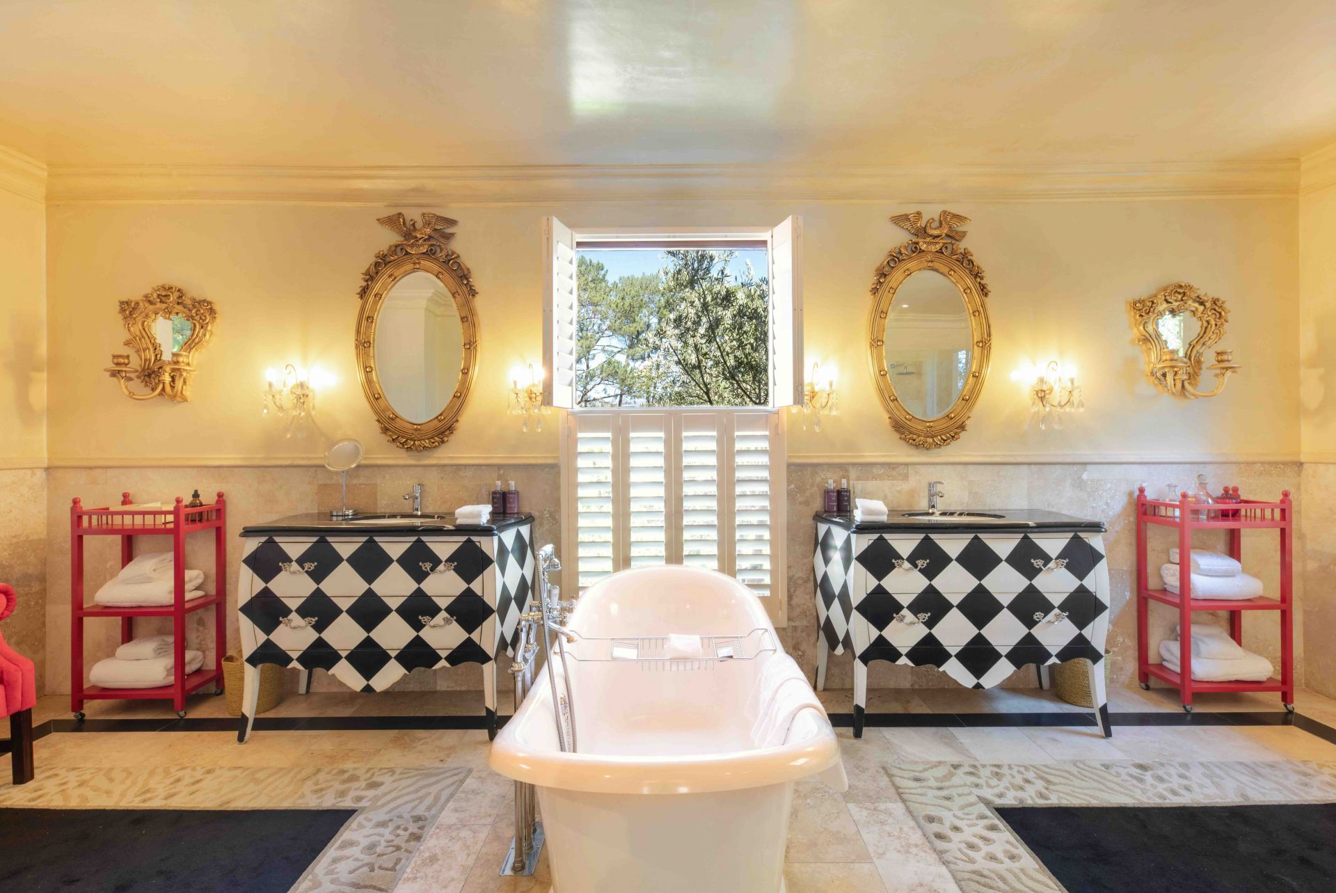 LR Vineyard Suite Two En Suite Downstairs   2