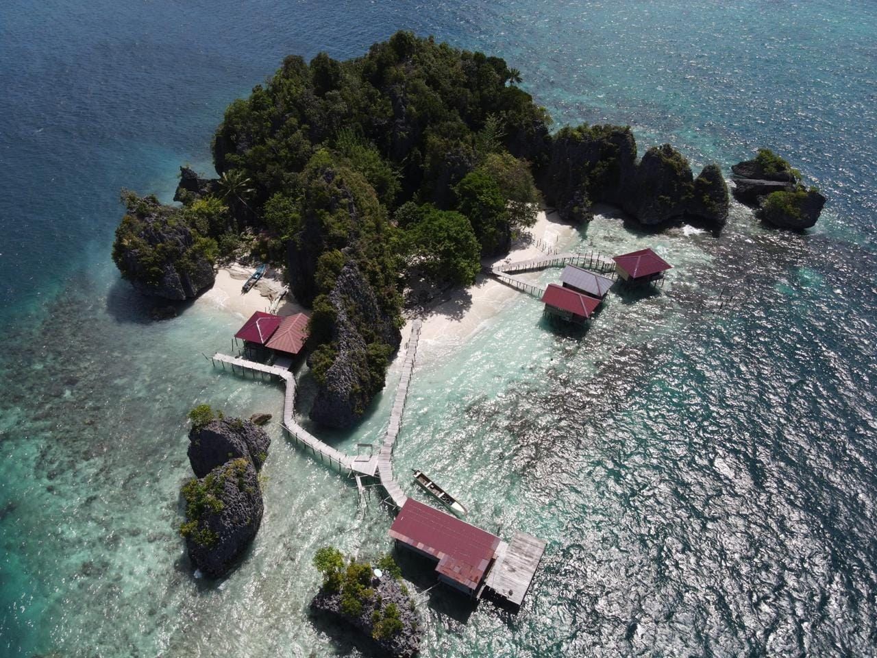 Nut Tonton Homes, Raja Ampat