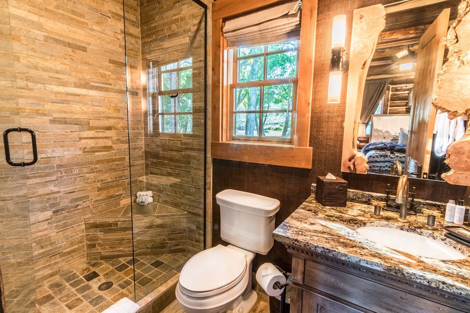 Burgess Cabin Suite Interior Bath