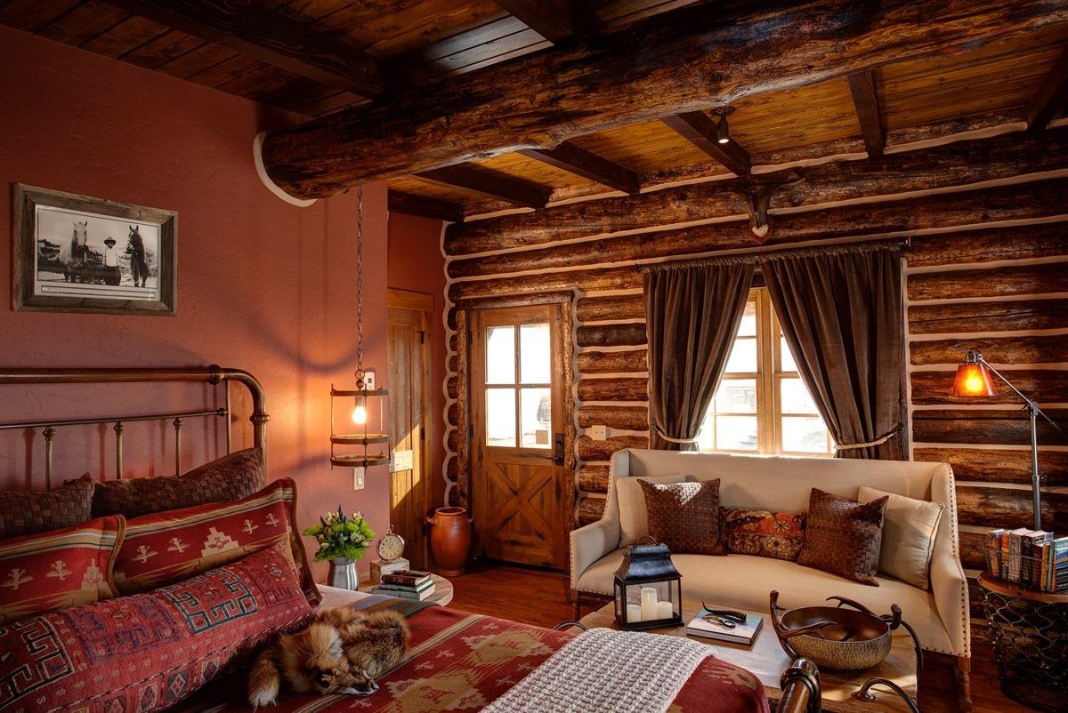Cabin Suite Pearce  1